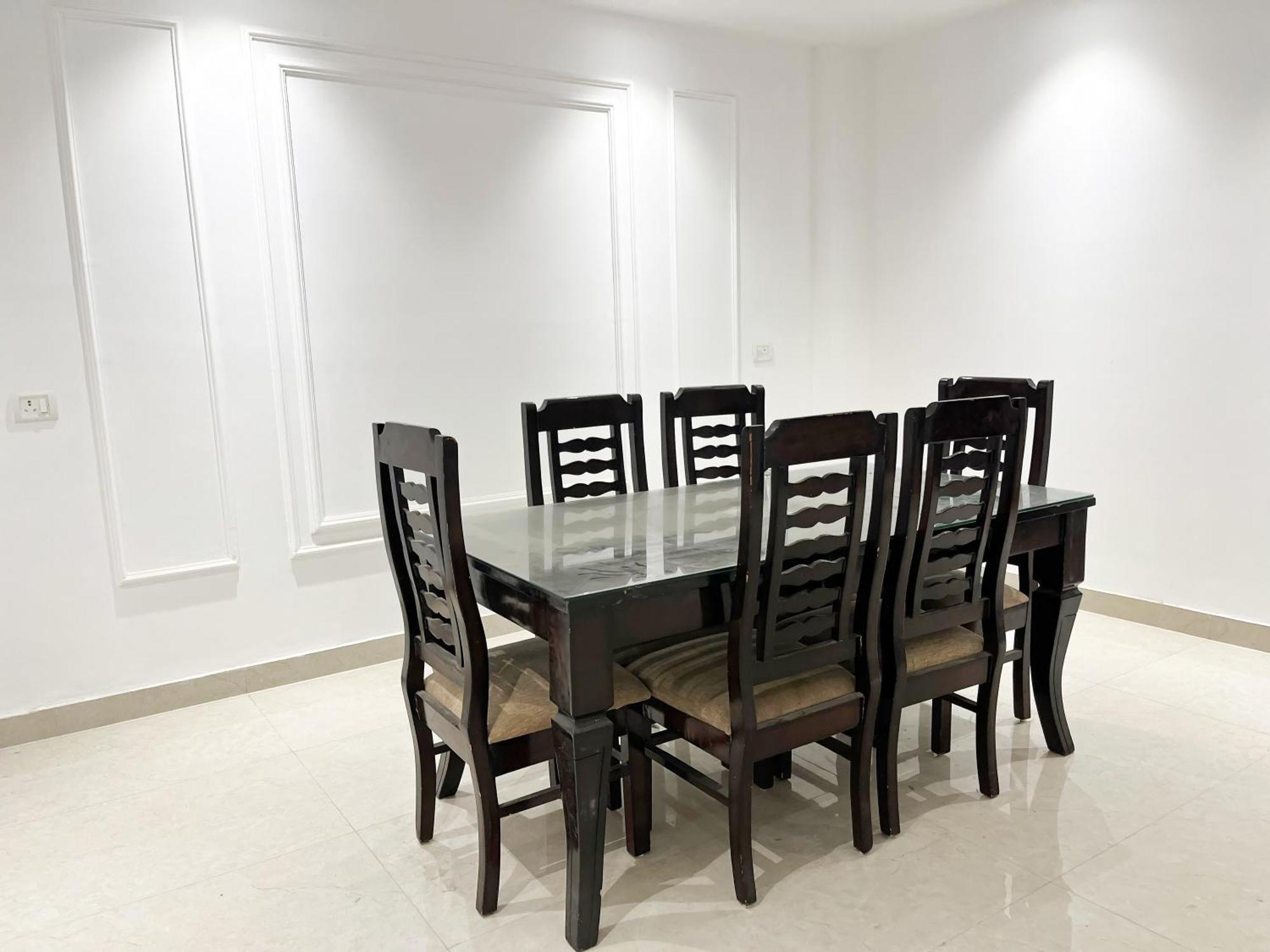 24 Seven - Malviya Nagar Hotel 4*