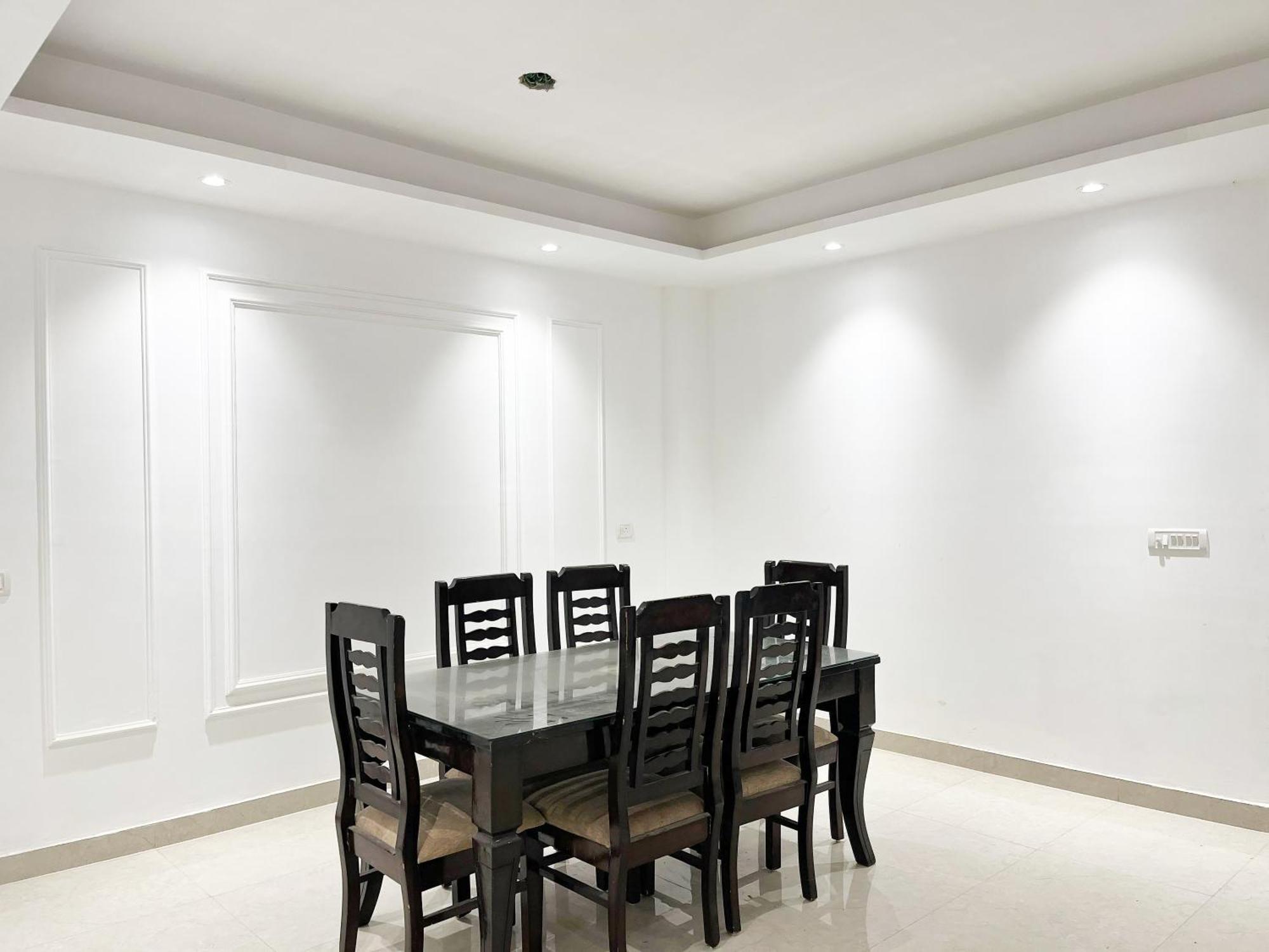 24 Seven - Malviya Nagar Hotel New Delhi
